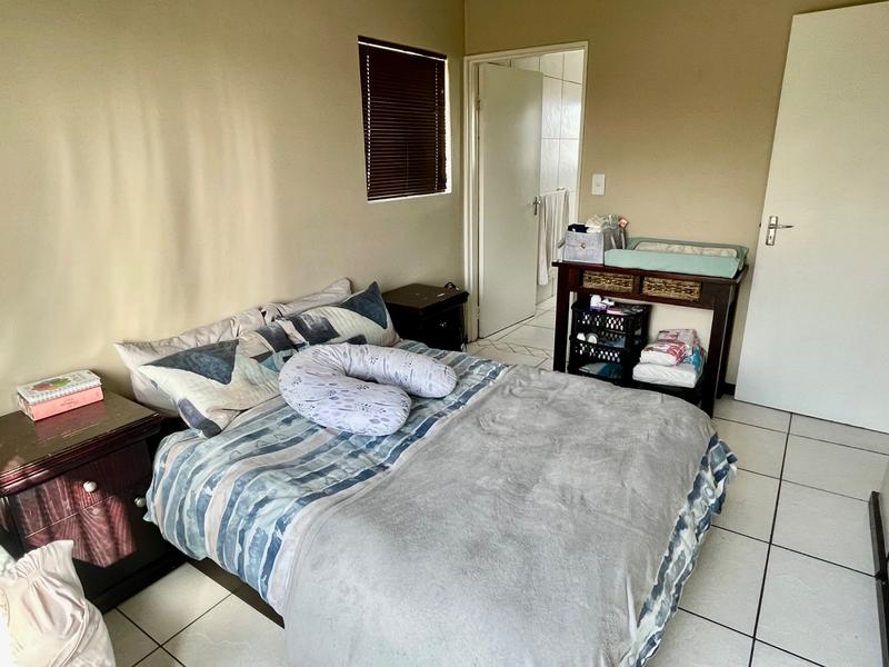 To Let 3 Bedroom Property for Rent in Protea Heights Western Cape